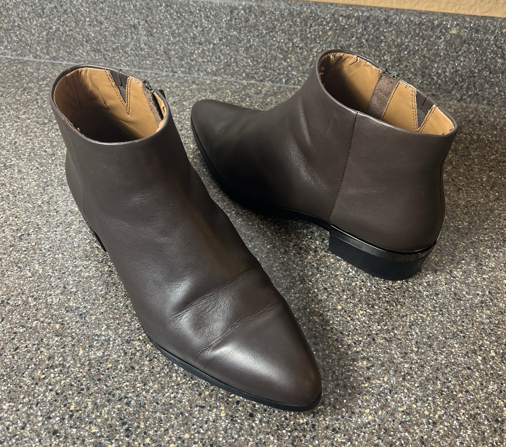 Coach Womens Sz 10B Brown Leather Block Heel Zip Fashion Ankle Boots Pointed Toe